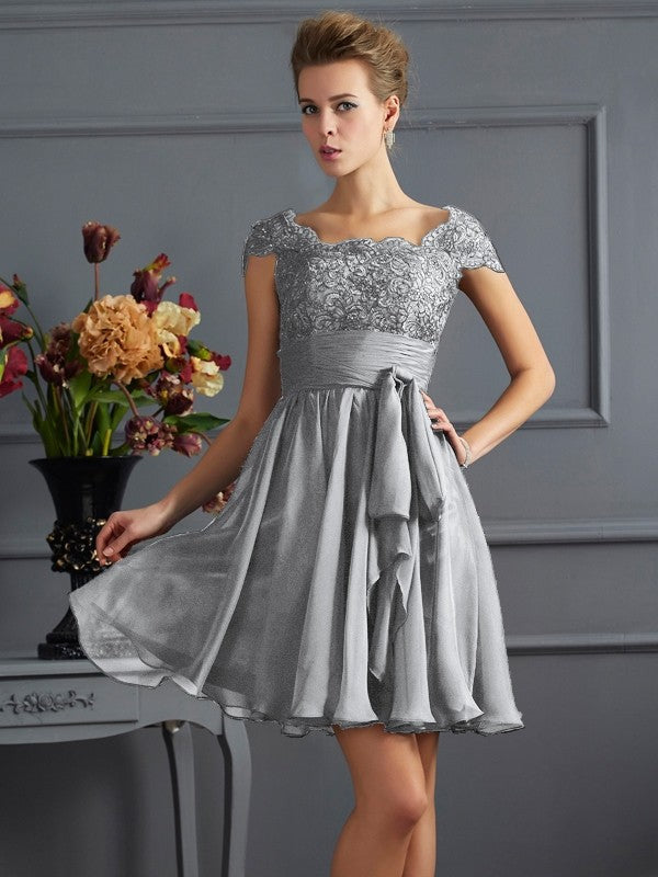 Chic Short Sleeves Lace Short Chiffon Bridesmaid Dresses