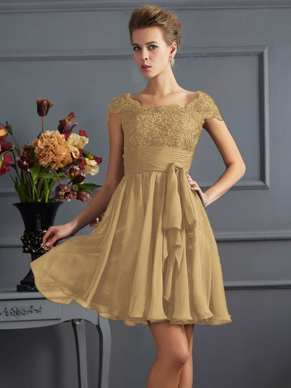 Chic Short Sleeves Lace Short Chiffon Bridesmaid Dresses