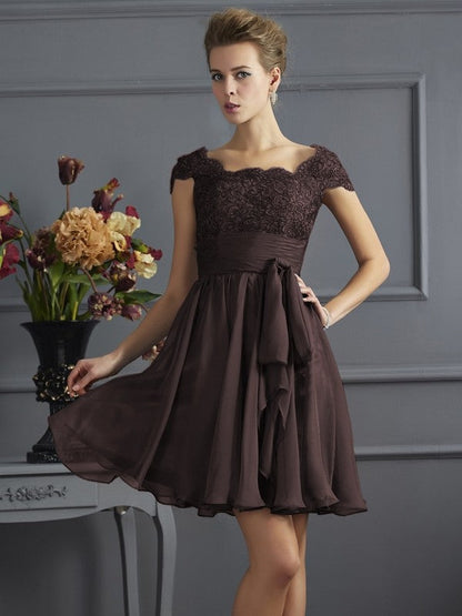 Chic Short Sleeves Lace Short Chiffon Bridesmaid Dresses