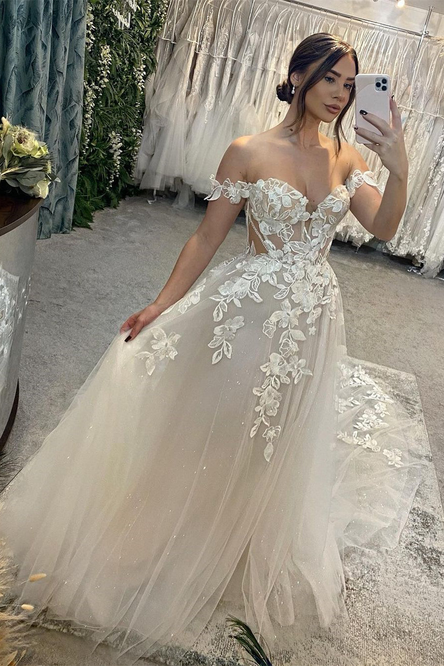 Classic Long A-line Off-the-shoulder Sweetheart Appliques Glitter Wedding Dress