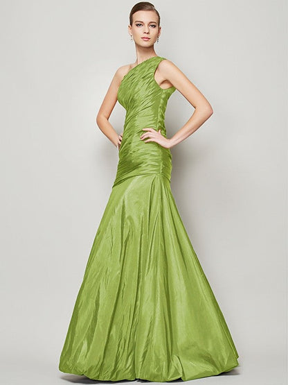 Classy Sleeveless One Shoulders Pleats Long Taffeta Bridesmaid Dresses