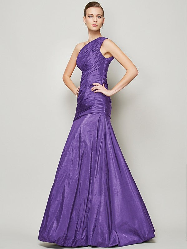 Classy Sleeveless One Shoulders Pleats Long Taffeta Bridesmaid Dresses