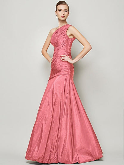 Classy Sleeveless One Shoulders Pleats Long Taffeta Bridesmaid Dresses