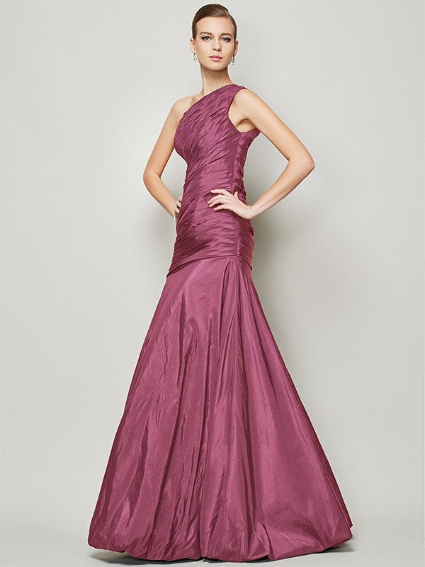 Classy Sleeveless One Shoulders Pleats Long Taffeta Bridesmaid Dresses