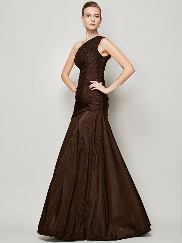 Classy Sleeveless One Shoulders Pleats Long Taffeta Bridesmaid Dresses