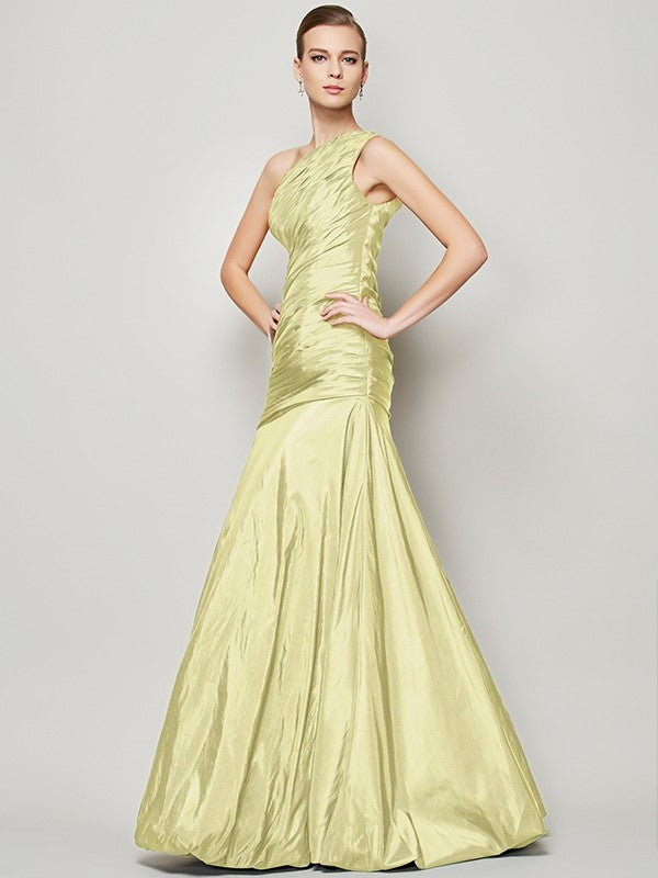 Classy Sleeveless One Shoulders Pleats Long Taffeta Bridesmaid Dresses