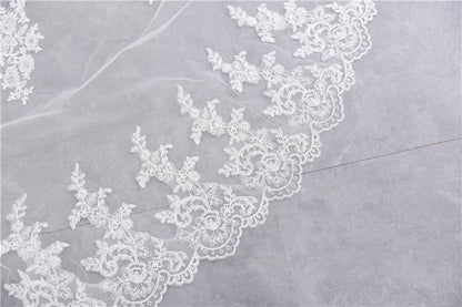 Two-tier Lace Wedding Veil with Appliques