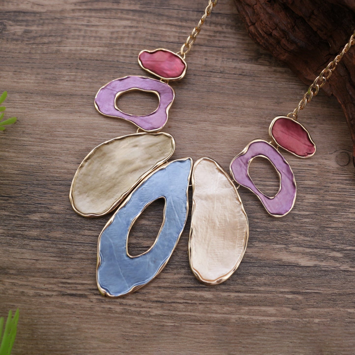 Fashionable Exaggerated Geometric Oval Cutout Alloy Necklace