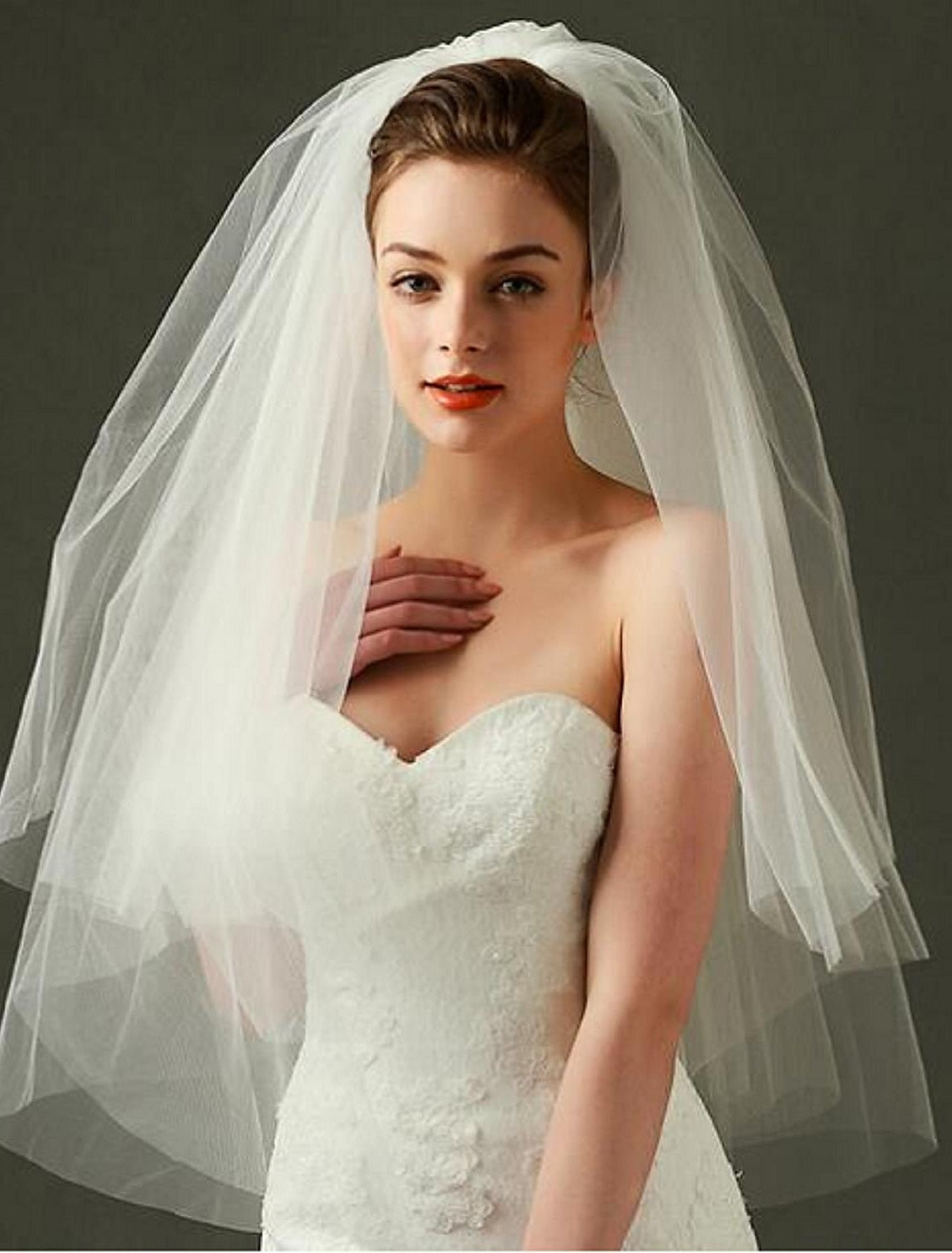 Two-tier Cut Edge / Wedding Veil Blusher Veils / Elbow Veils / Fingertip Veils with Tulle