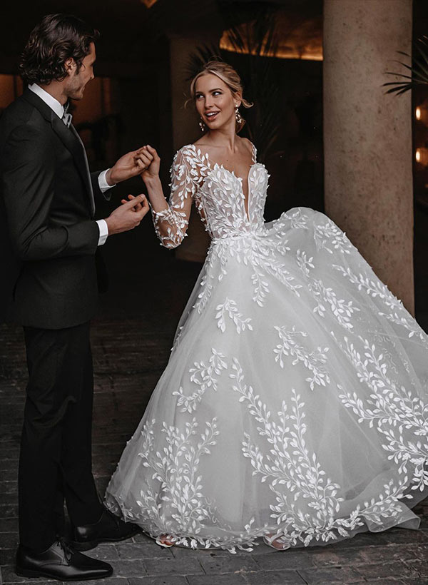 A-Line/Princess V-Neck Floor-length Wedding Dress