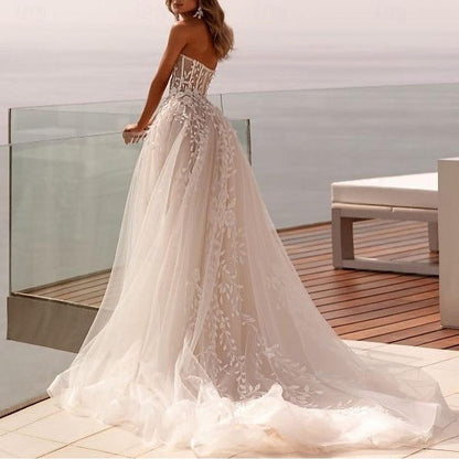 A-Line/Princess Sweetheart Sweep / Brush Train Wedding Dress for Beach Wedding