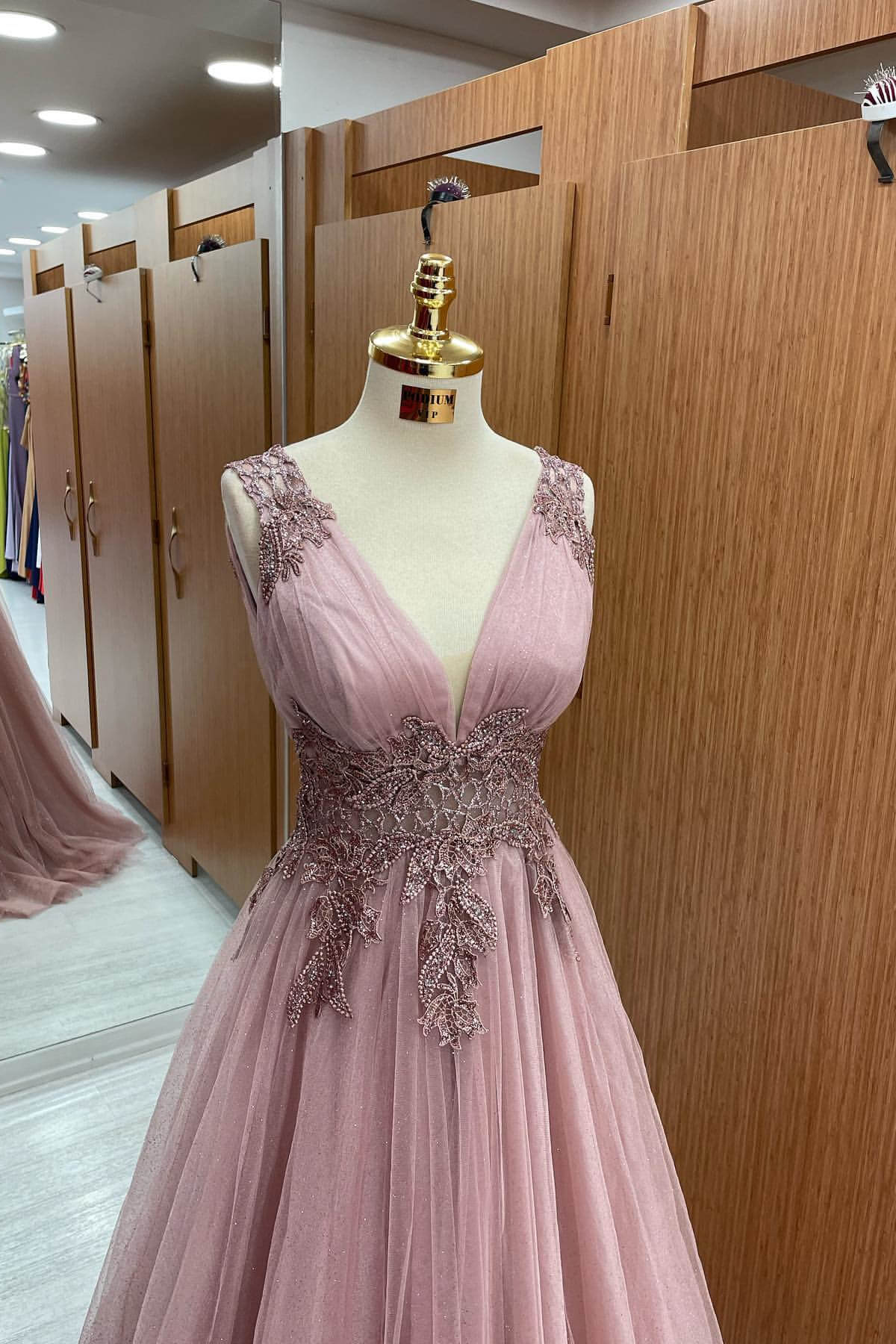 Dusty Pink V-Neck Sleeveless Prom Dress Tulle Long With Appliques ED0153