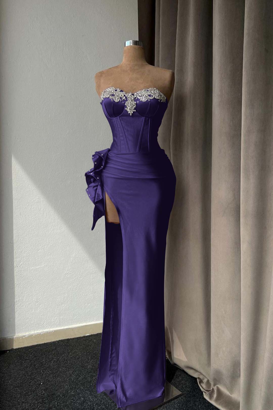 Light Purple Prom Dress With Rhinstone High Slit Gown Sleeveless YL0294