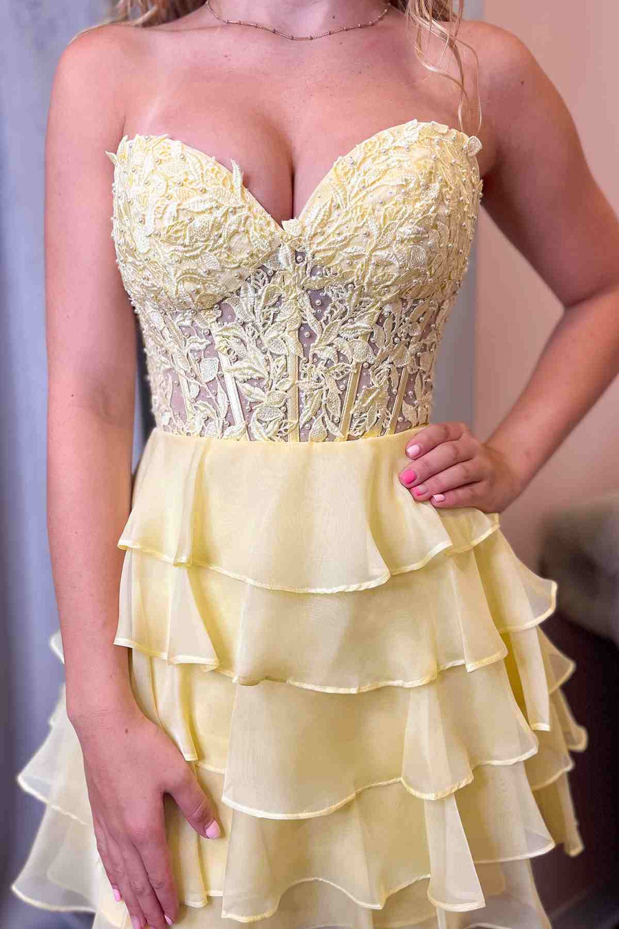 Diana | A-Line Strapless Tiered Corset Short Homecoming Dress with Appliques