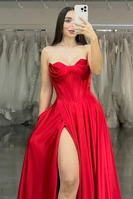 edgynewlook Charming Red Satin Sleeveless Strapless Long Pleated Prom Dress with Split