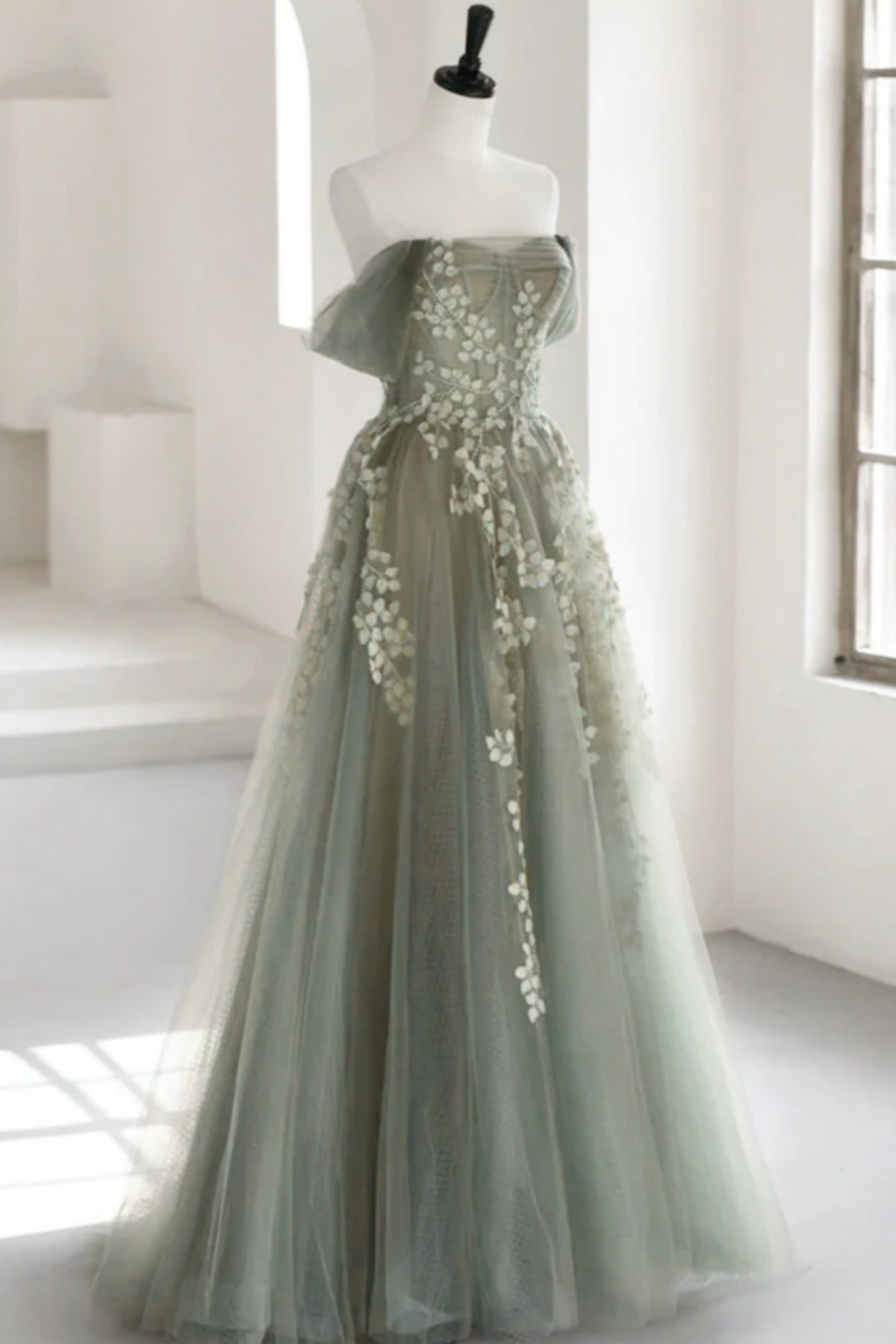 Eosinia | Gray Green Off The Shoulder Tulle Prom Dress With Appliques