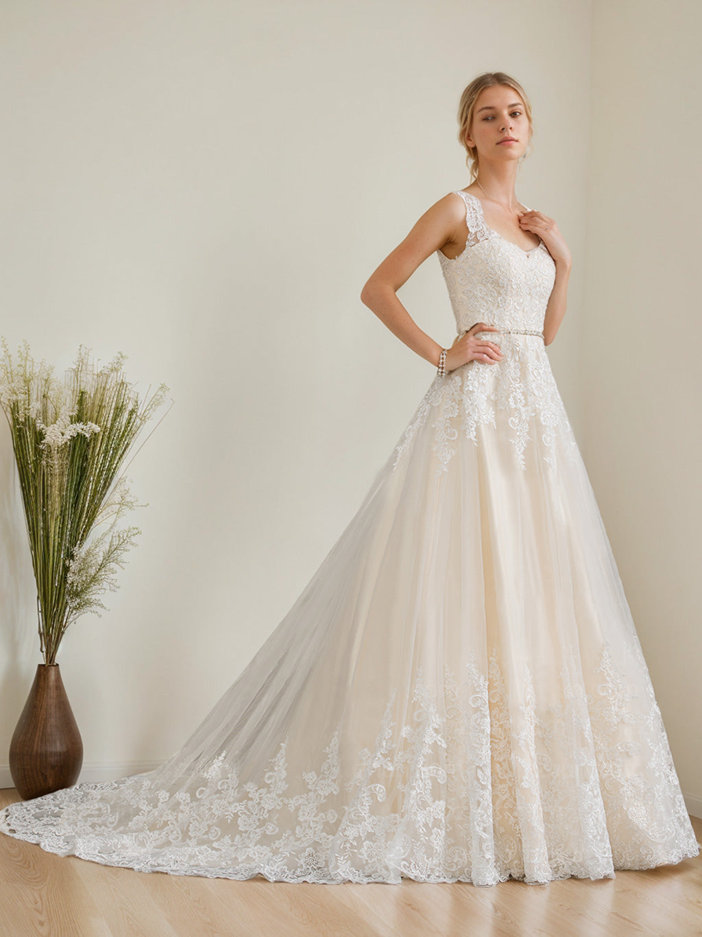 A-Line/Princess Sweetheart Neck Sleeveless Floor-Length Long Wedding Dresses with Appliques