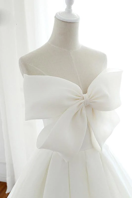 Ball Gown Sleeveless Wedding Dress With Cute Bowknot gh2192