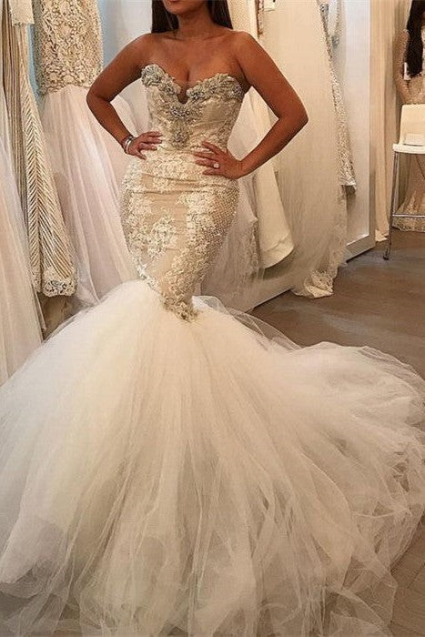 Glamorous Fit and Flare Tulle Wholesale Wedding Dresses Lace Sweetheart Crystal Bridal Gowns