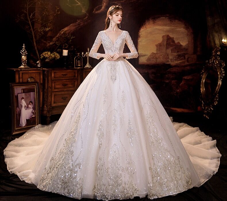 Glamorous Long Sleeves V-Neck Ball Gown Wedding Dress With Sequins Crystals