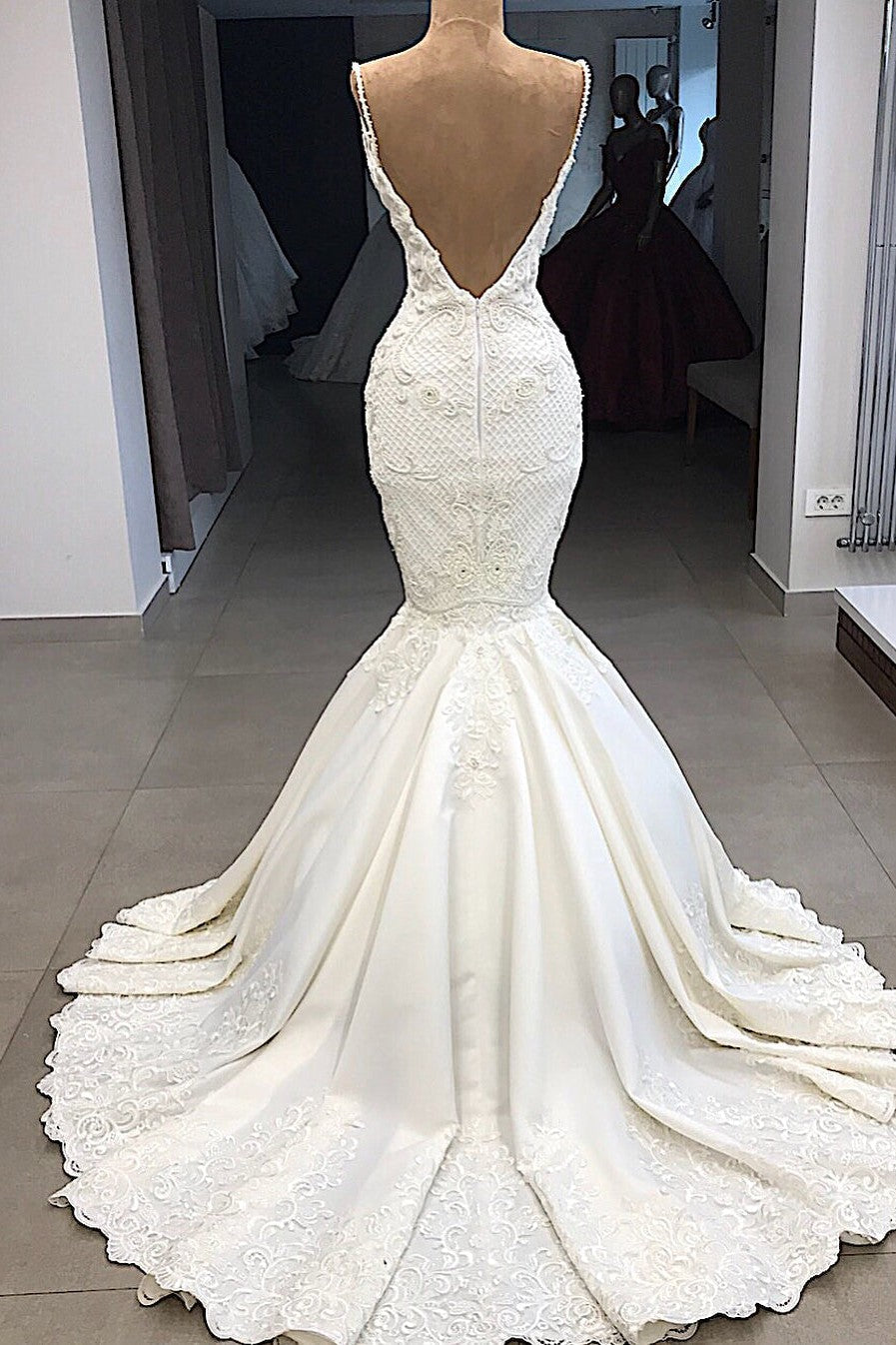 Glamorous Mermaid Sleeveless Lace Wedding Dress Overskit