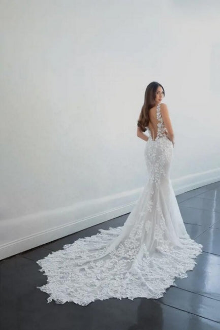 Gorgeous Long Mermaid V-neck Sleeveless Wedding Dresses With Lace