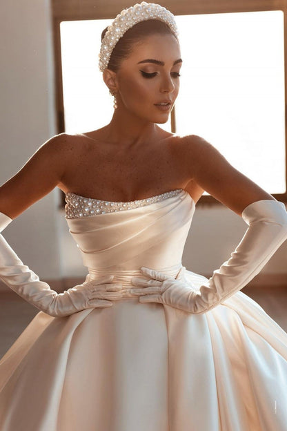 Gorgeous Strapless Ball Gown Wedding Dress With Beadings Online