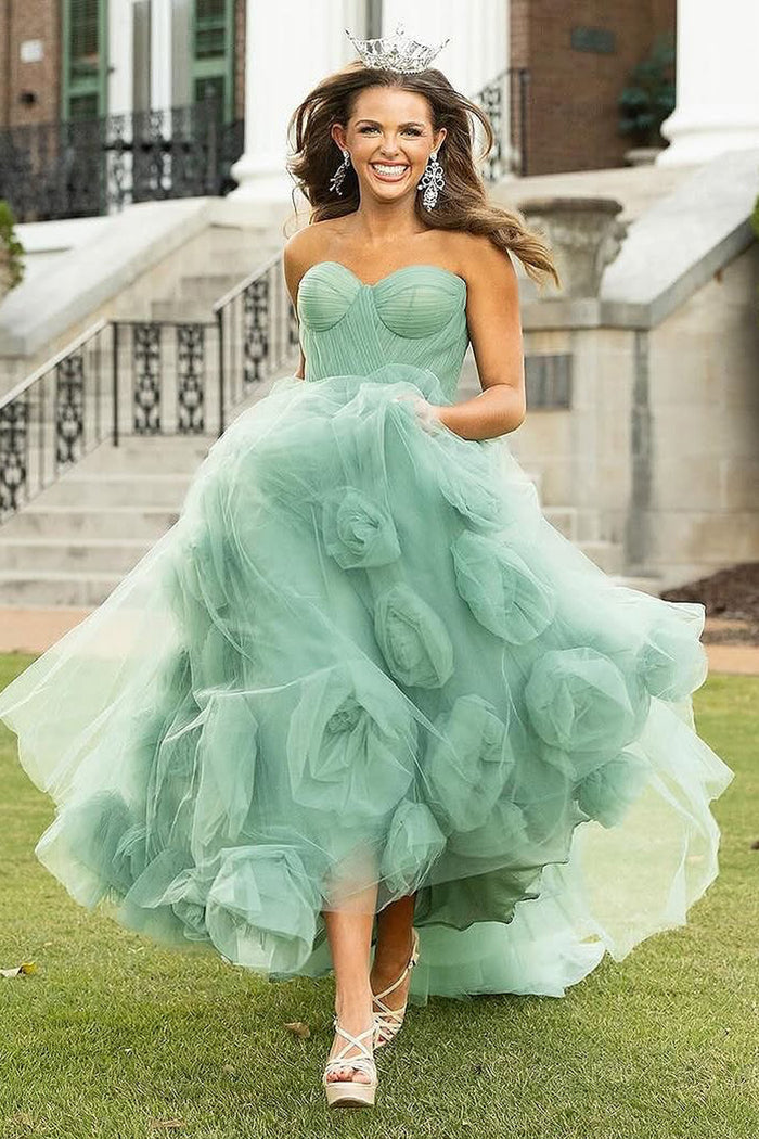 Green Strapless A-Line Tulle Long Prom Dresses