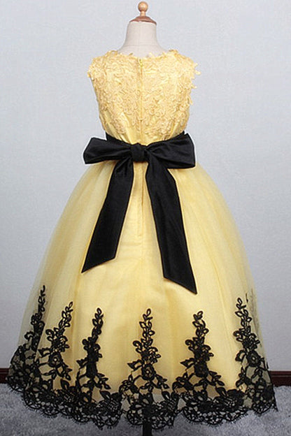 Jewel Sleeveless Ball Gown Lace Applique Bowknot Flower Girl Dress