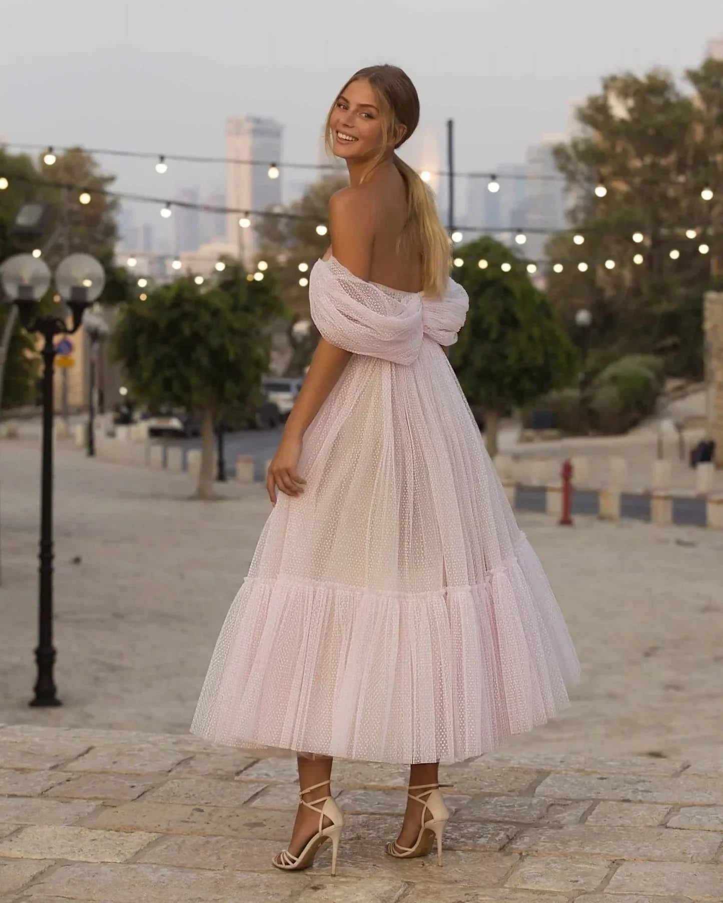 Nova | A-Line Tulle Sweetheart Tea-Length Homecoming Dress