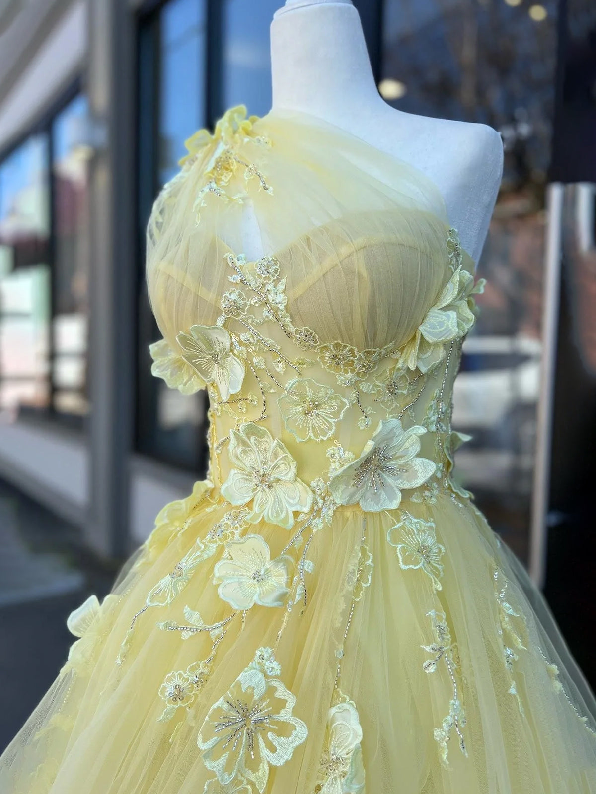 Jayna | Light Yellow One Shoulder 3D Appliques Beading Long Prom Dress with Slit