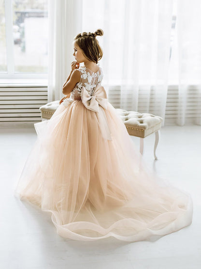 Lovely Puffy Sleeveless Flower Girl Dresses Lace Appliqued