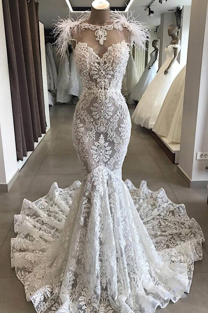 Luxurious White Hollow Sweetheart Open Back Lace Long Wedding Dress with Fur Neckline