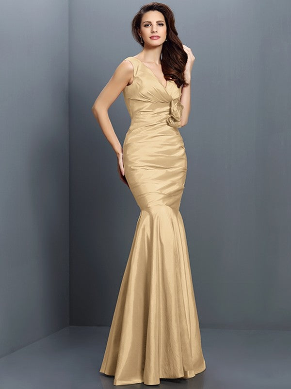 Mermaid Gorgeous V-neck Hand-Made Flower Sleeveless Long Taffeta Bridesmaid Dresses