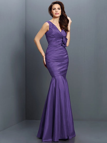 Mermaid Gorgeous V-neck Hand-Made Flower Sleeveless Long Taffeta Bridesmaid Dresses