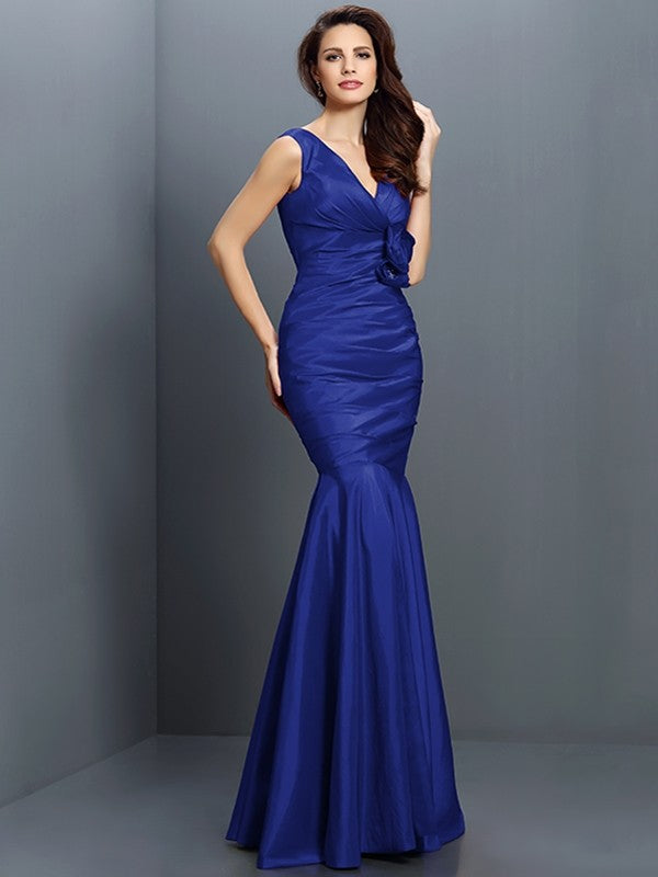 Mermaid Gorgeous V-neck Hand-Made Flower Sleeveless Long Taffeta Bridesmaid Dresses