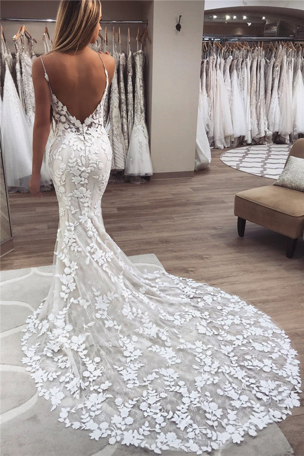 Modern Applique Spaghetti Strap Wedding Dresses Backless Sleeveless