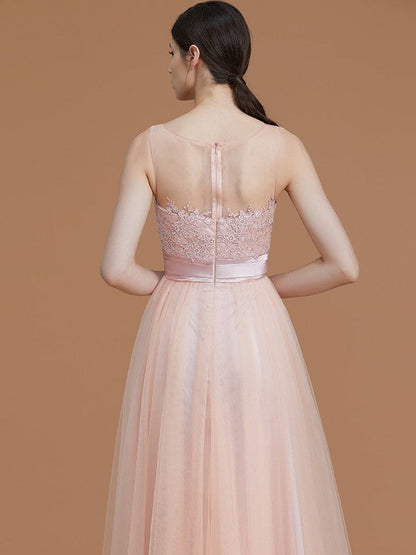 Modern Bateau Sleeveless Applique Tulle Bridesmaid Dresses