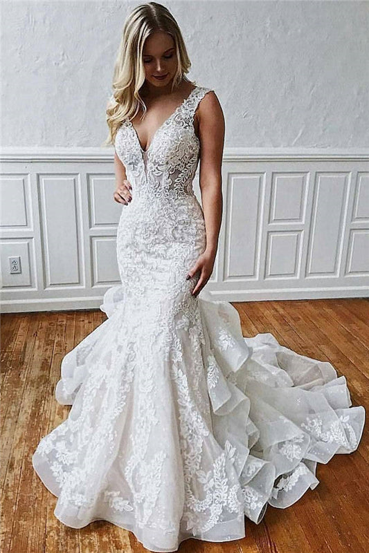 Modern Lace V Neck Mermaid Wedding Dresses Sleeveles With Ruffles