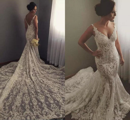 Modern Sleeveless V Neck Wedding Dress Mermaid Bridal Gowns with Lace Appliques