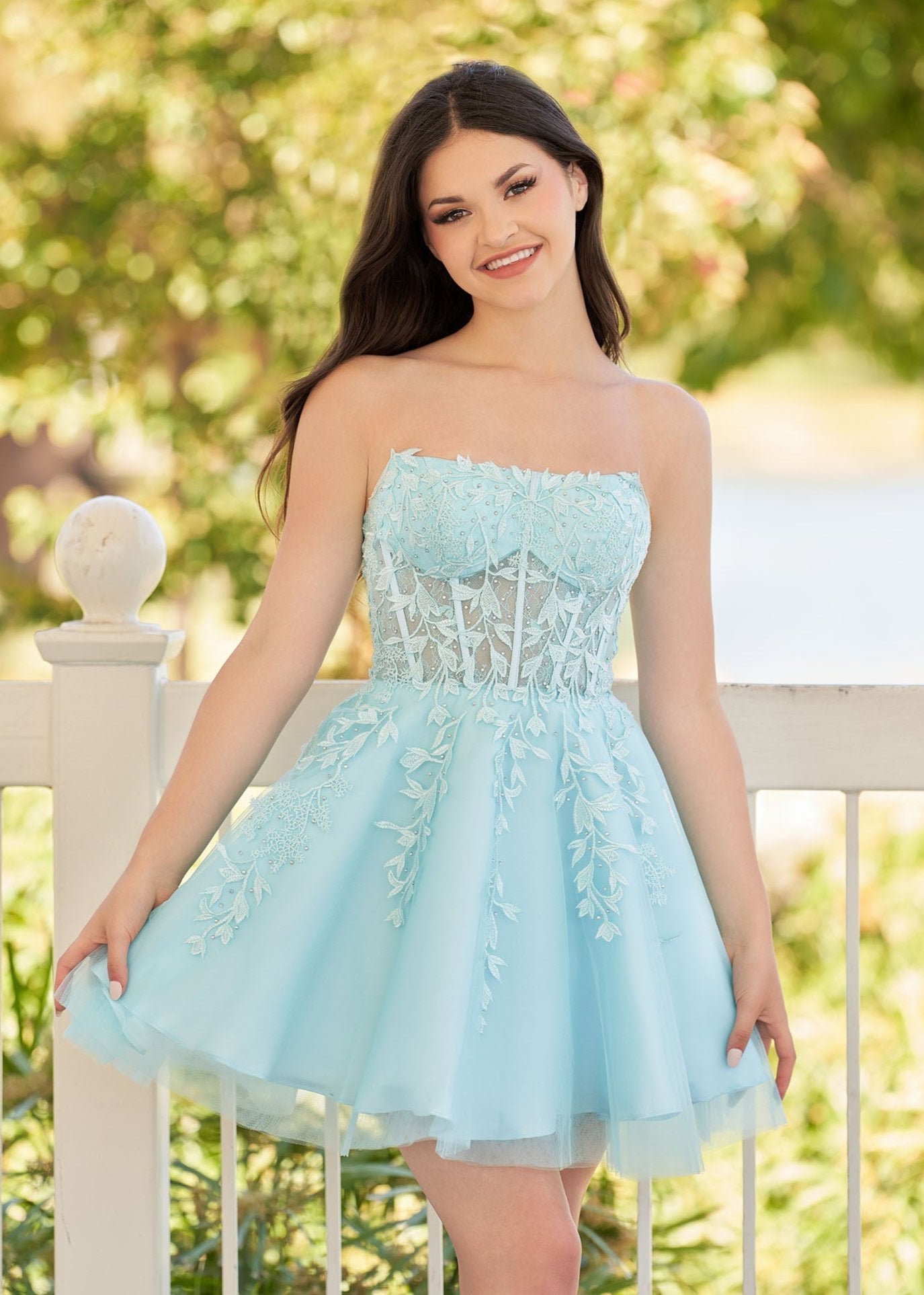 Petunia |A-Line Tulle Lace Homecoming Dress with Appliques