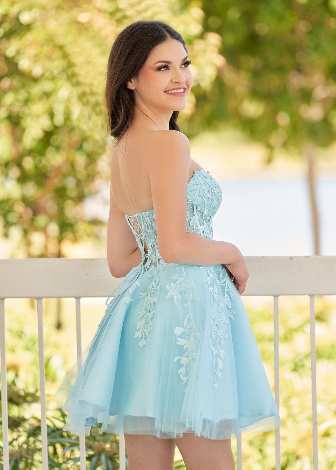 Petunia |A-Line Tulle Lace Homecoming Dress with Appliques