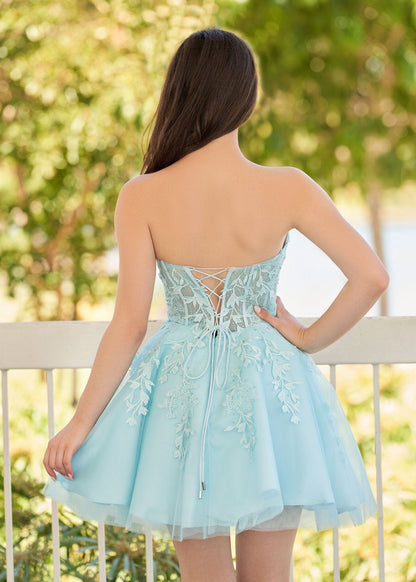 Petunia |A-Line Tulle Lace Homecoming Dress with Appliques