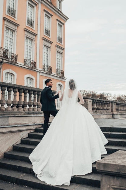 Pretty Long White A-line Wedding Dresses With Long Sleeves