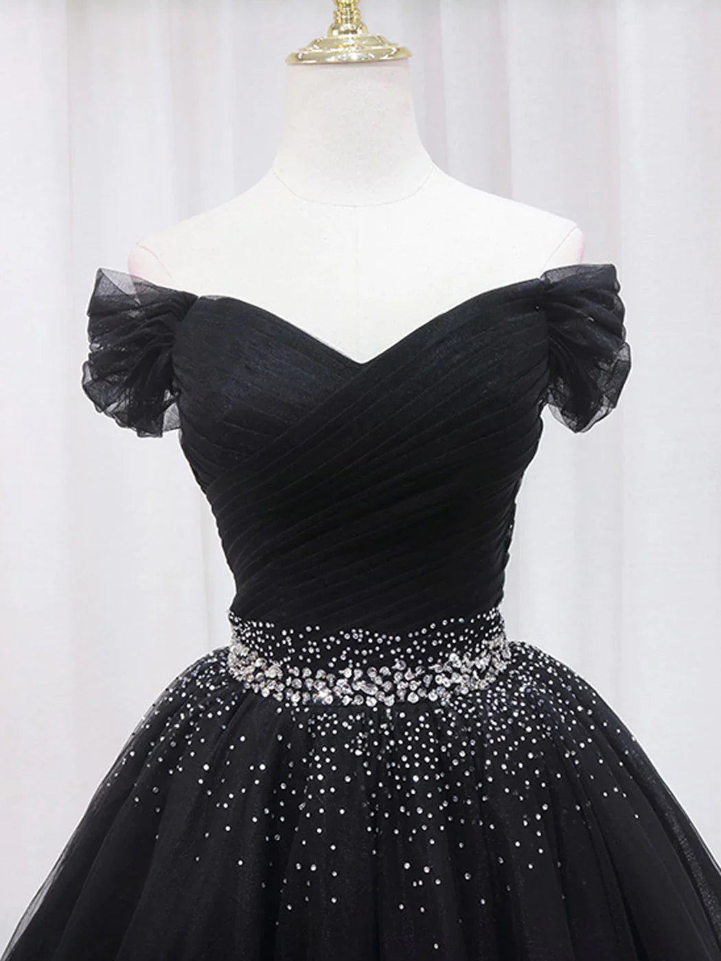 Black Off Shoulder Tulle Sequin Short Prom Dress, Black Homecoming Dresses       fg3411