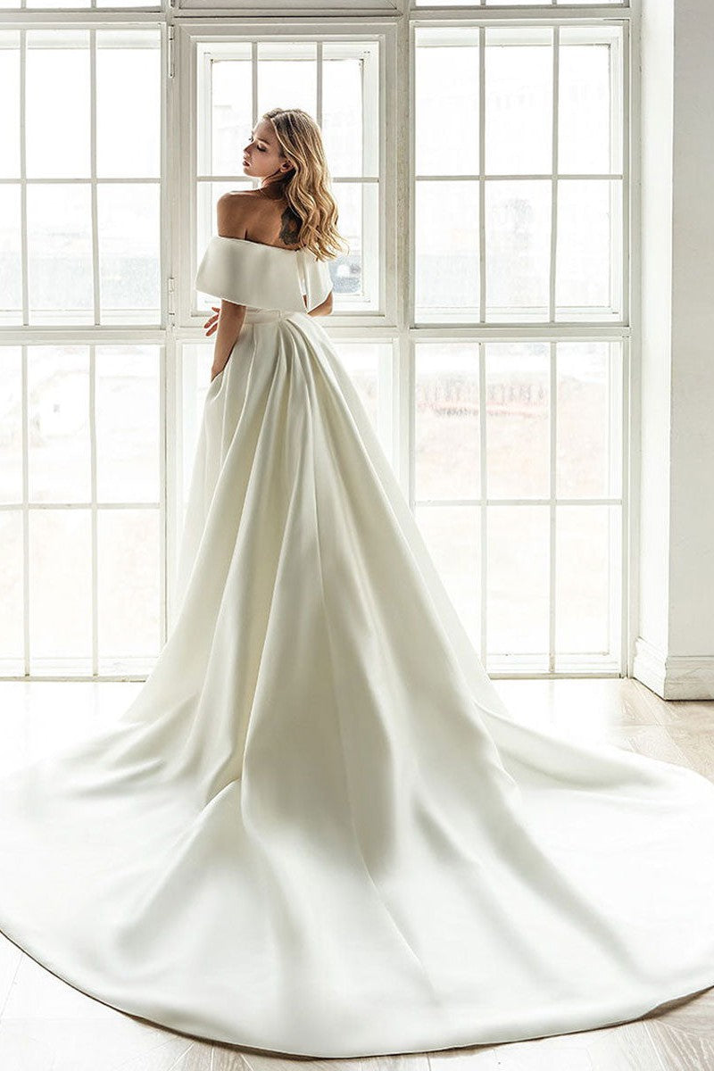 Retro White Wedding Dress With Train Satin Off The Shoulder Pleated Mermaid Bridal Gowns