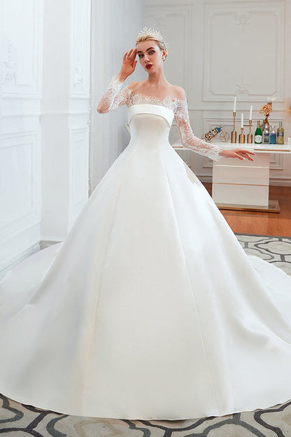 Romantic Lace Long Sleevess Princess Satin Wedding Dress