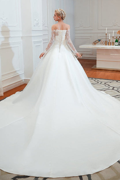 Romantic Lace Long Sleevess Princess Satin Wedding Dress