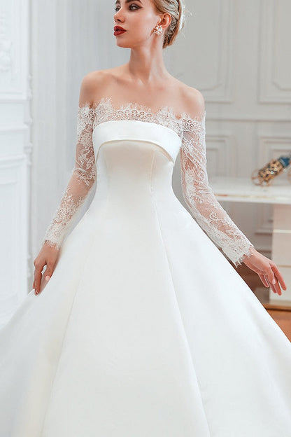 Romantic Lace Long Sleevess Princess Satin Wedding Dress