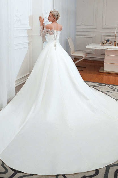 Romantic Lace Long Sleevess Princess Satin Wedding Dress